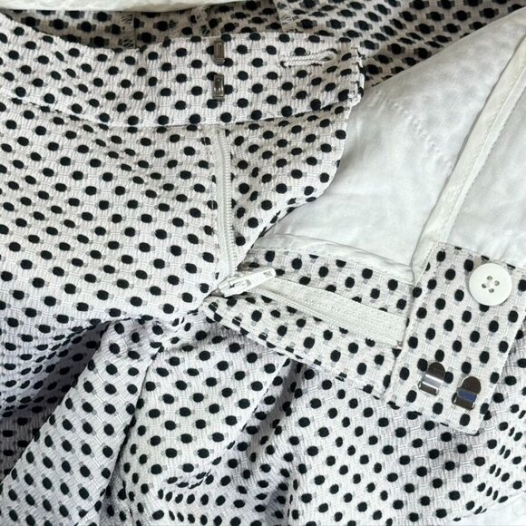 CLUB MONACO Women's Shorts Textured White Black Polka Dot Stretch Pockets Size 0 - Picture 6 of 9